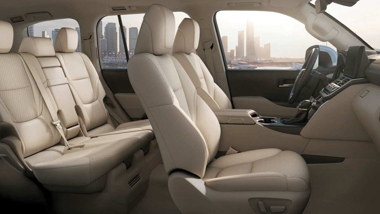 Nội Thất Toyota Land Cruiser Mới